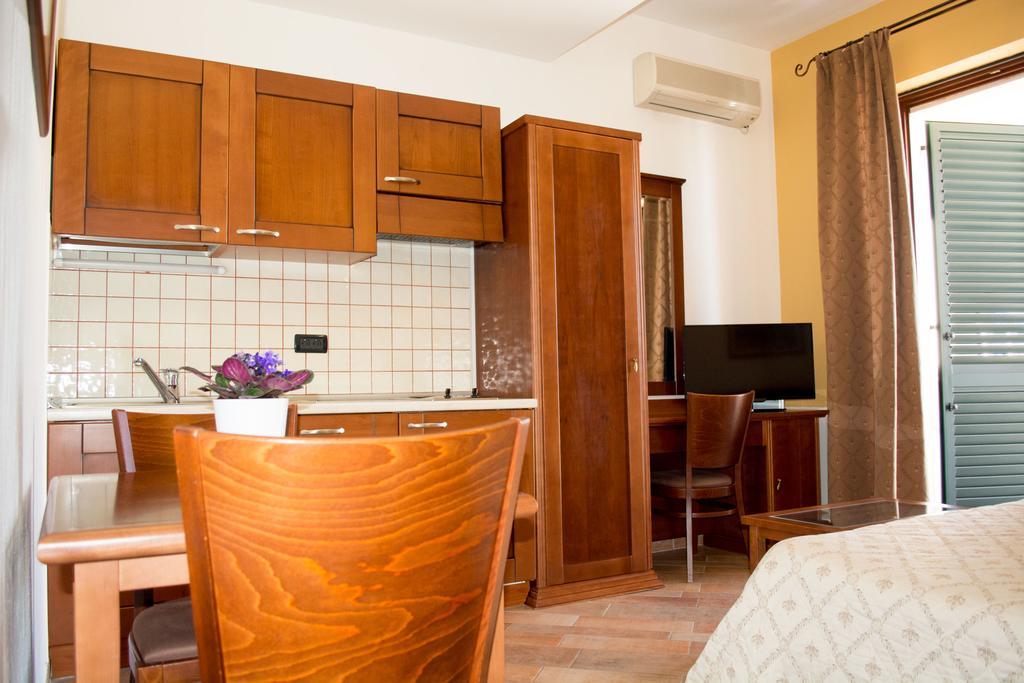 Villa Lavandula With Heated Swimming Pool Trogir Room photo
