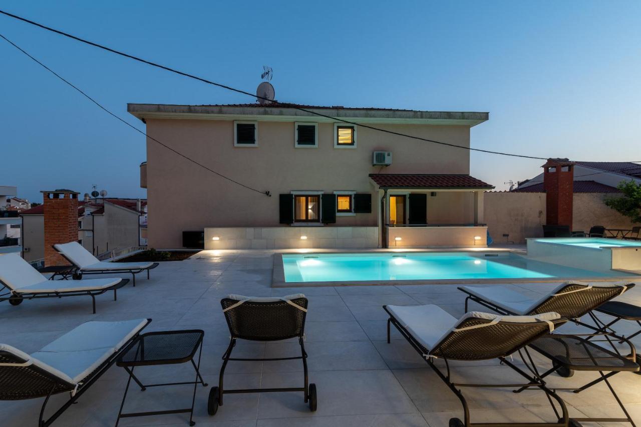 Villa Lavandula With Heated Swimming Pool Trogir Exterior photo