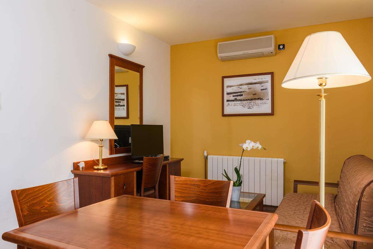 Villa Lavandula With Heated Swimming Pool Trogir Exterior photo